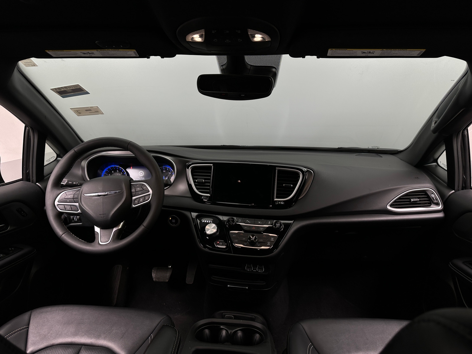 Thumbnail: 2025 Chrysler Pacifica - 2