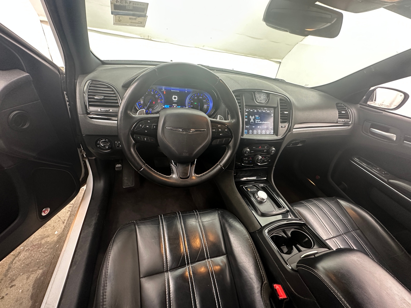 Thumbnail: 2017 Chrysler 300 - 2