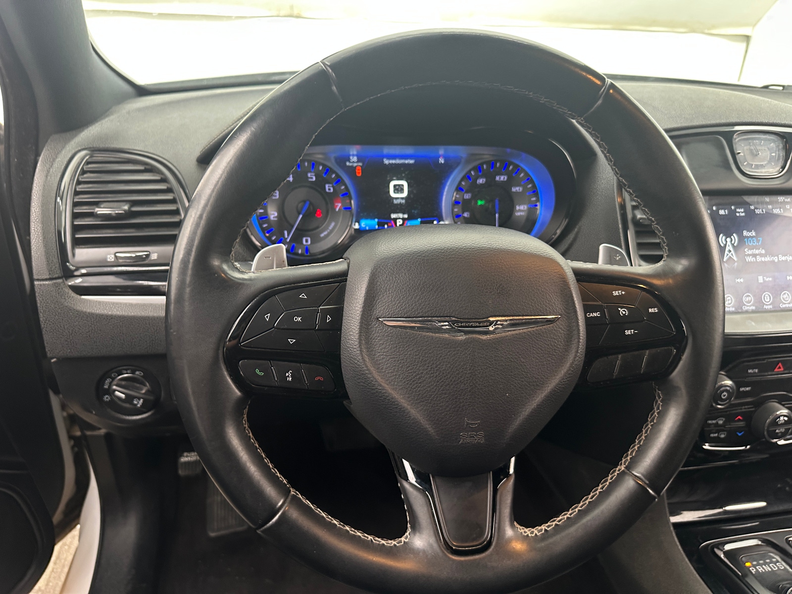 Thumbnail: 2017 Chrysler 300 - 4