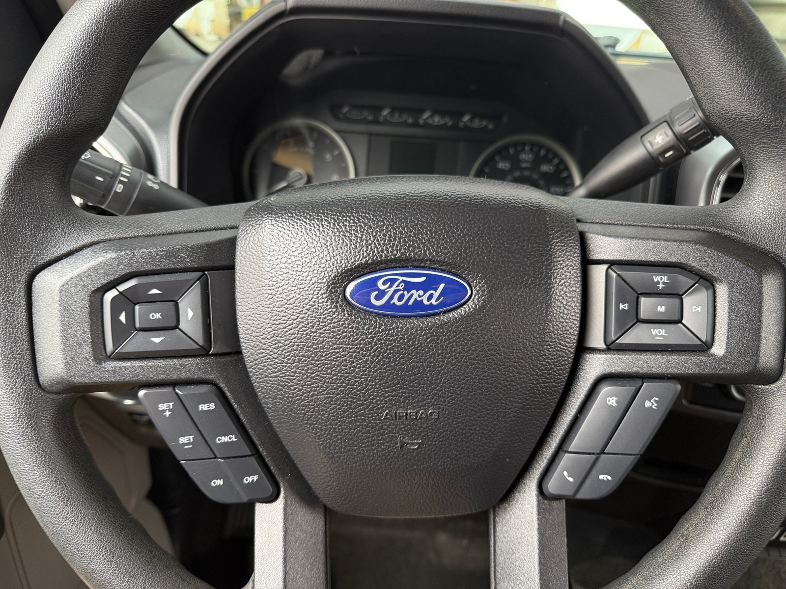 Thumbnail: 2020 Ford Econoline - 5