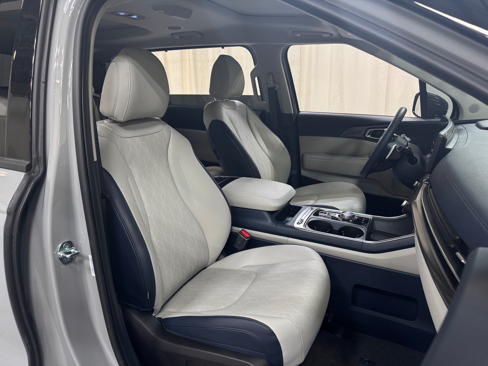 Thumbnail: 2026 Kia Carnival - 2