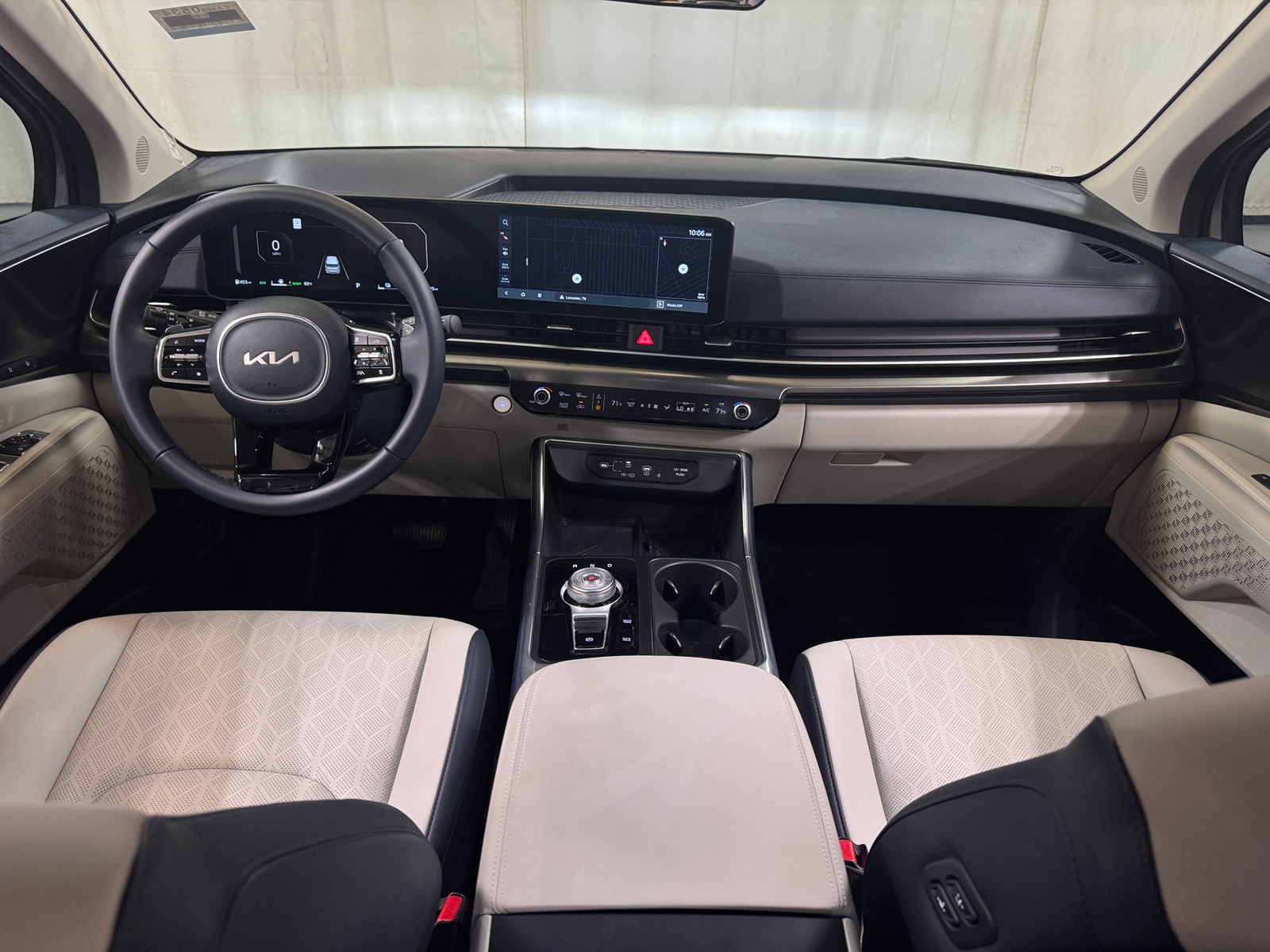 Thumbnail: 2026 Kia Carnival - 3