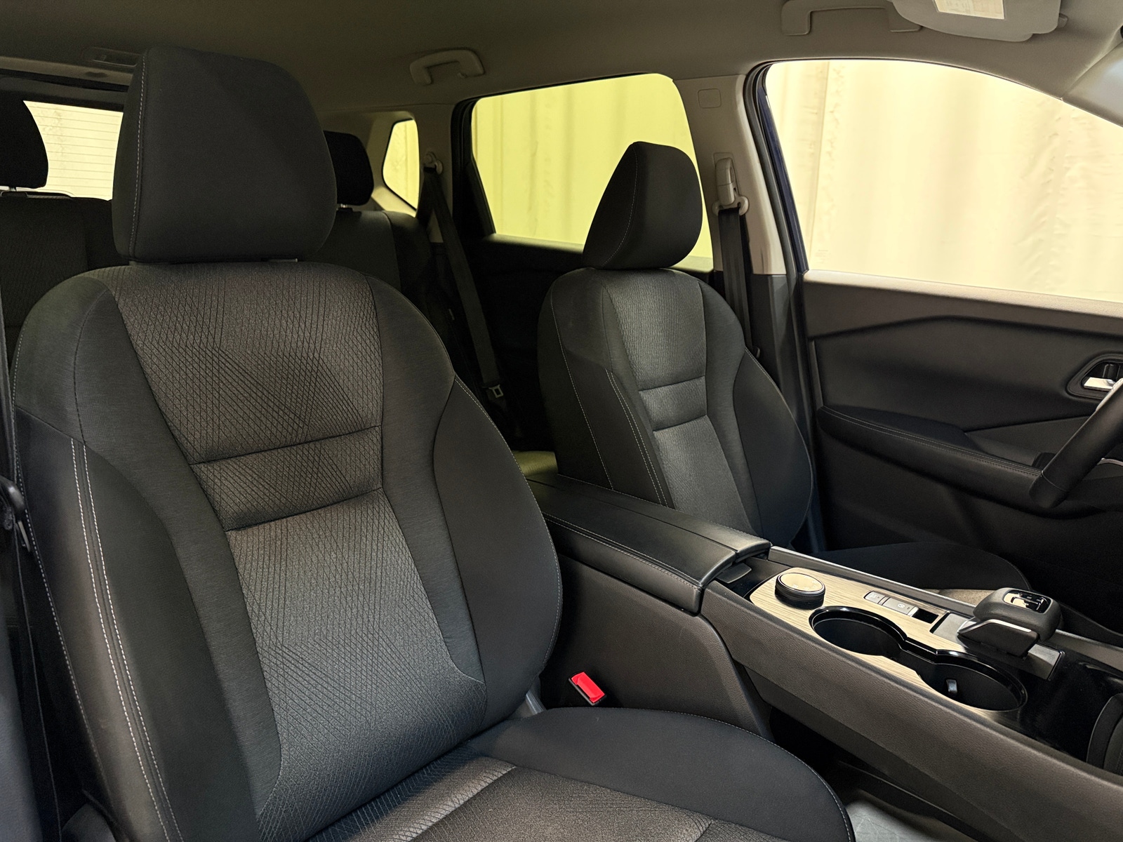 Thumbnail: 2025 Nissan Rogue - 2