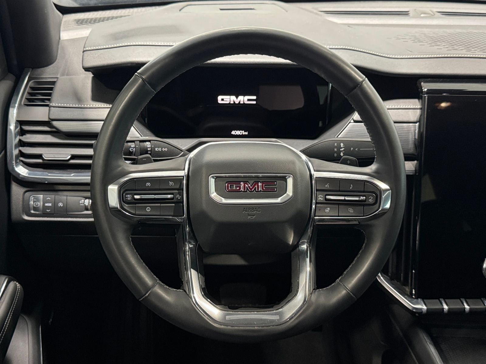 Thumbnail: 2024 GMC Acadia - 4