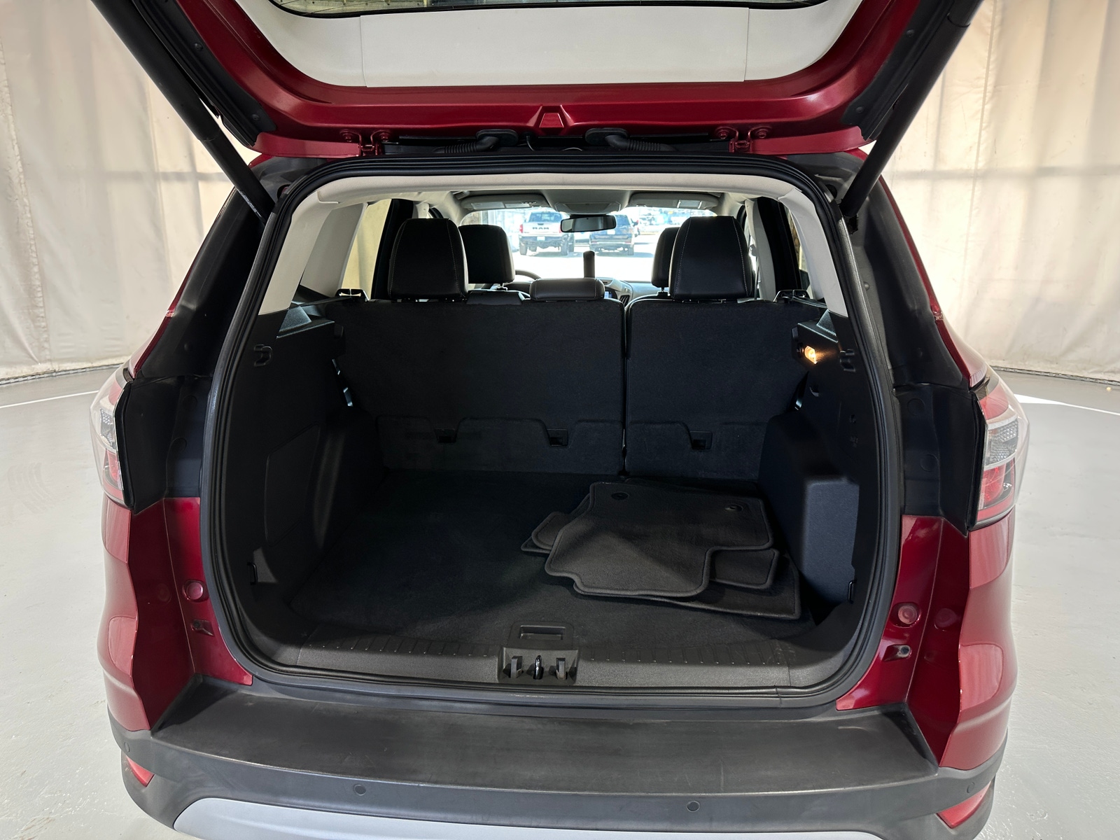 Thumbnail: 2017 Ford Escape - 6