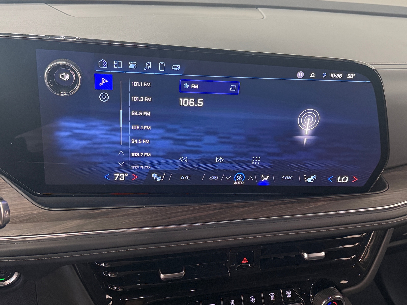 Thumbnail: 2025 Chevrolet Tahoe - 3