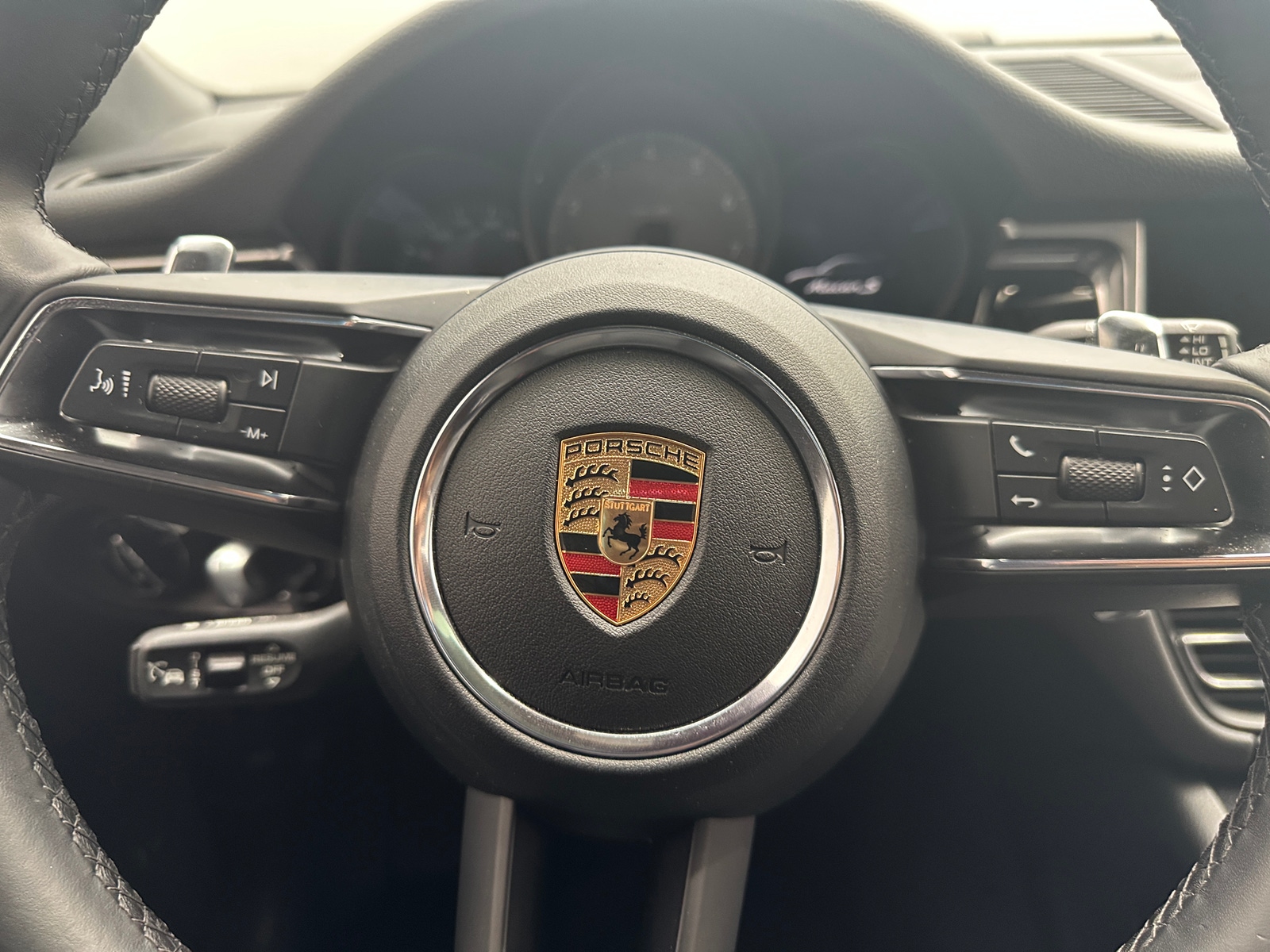 Thumbnail: 2024 Porsche Macan - 4