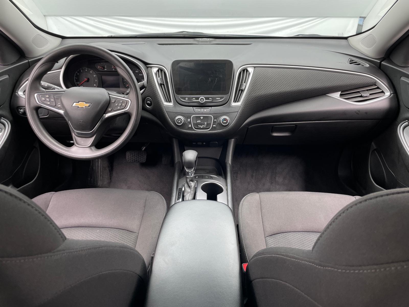 Thumbnail: 2024 Chevrolet Malibu - 3