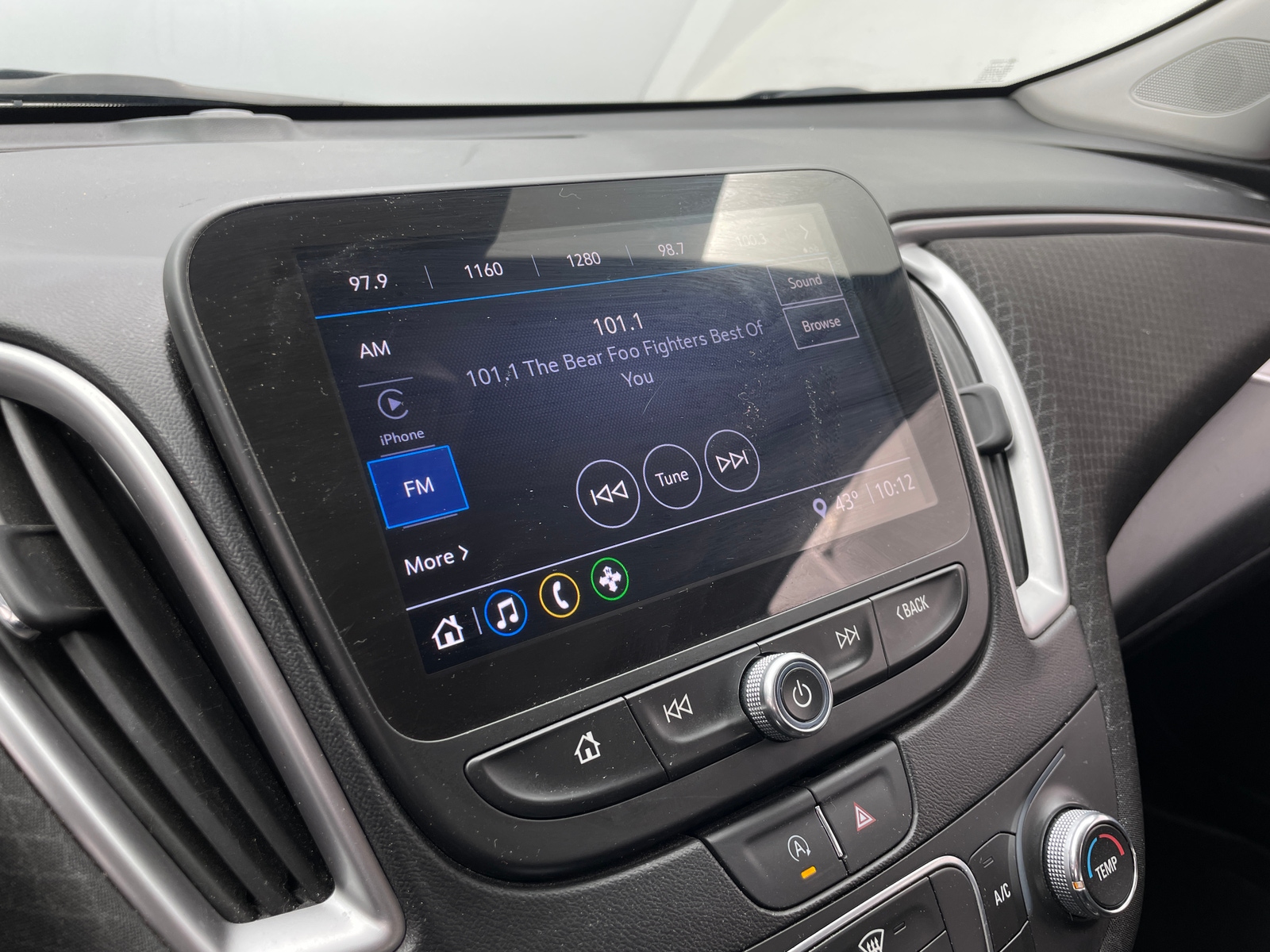 Thumbnail: 2024 Chevrolet Malibu - 4