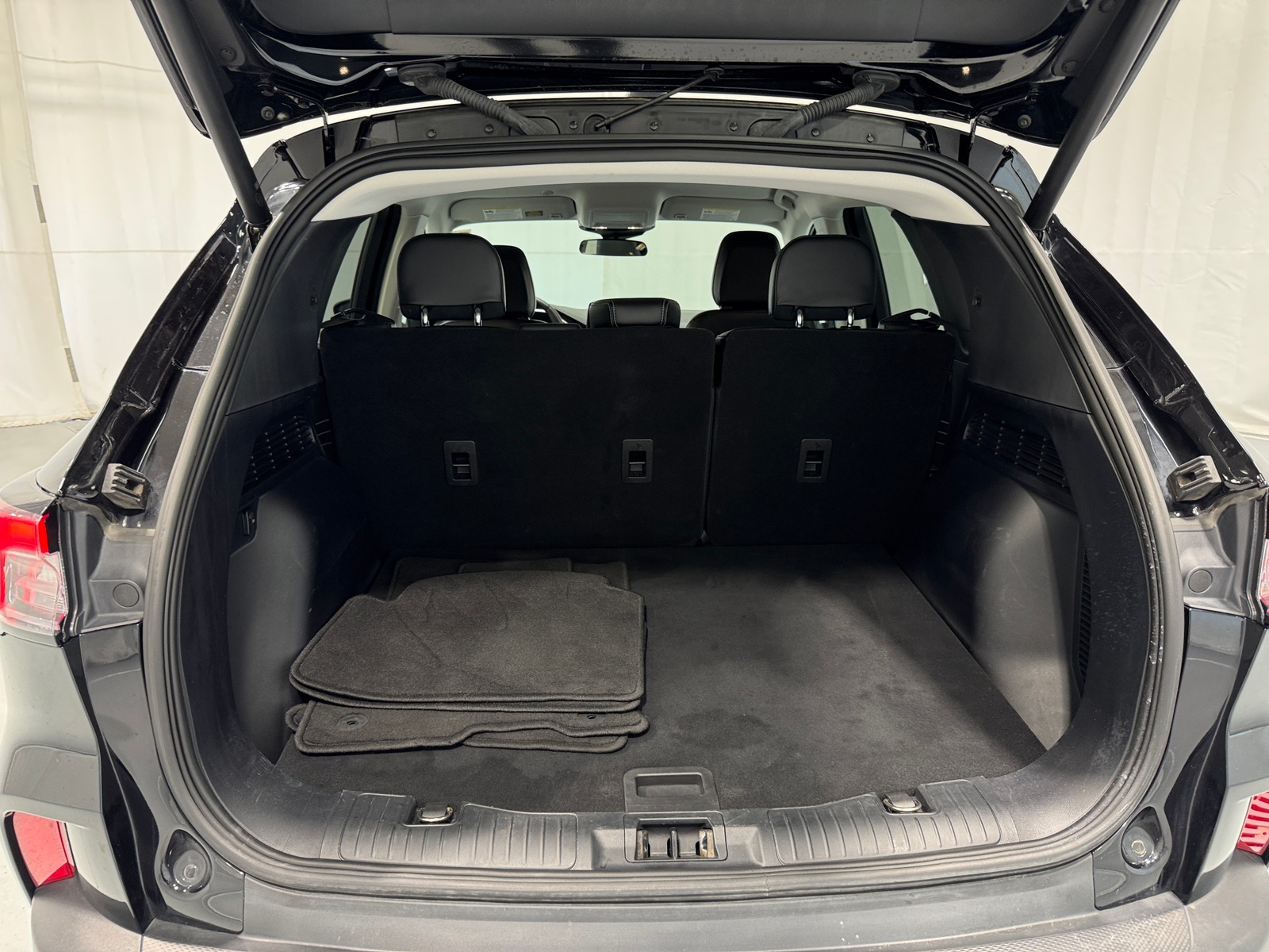 Thumbnail: 2022 Ford Escape - 6