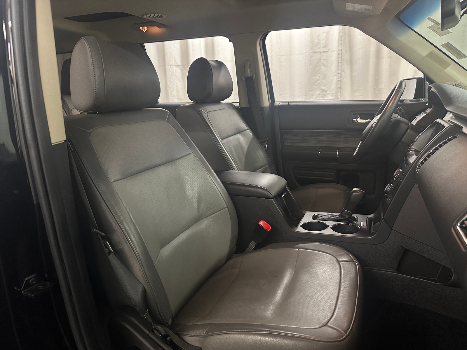 Thumbnail: 2019 Ford Flex - 2