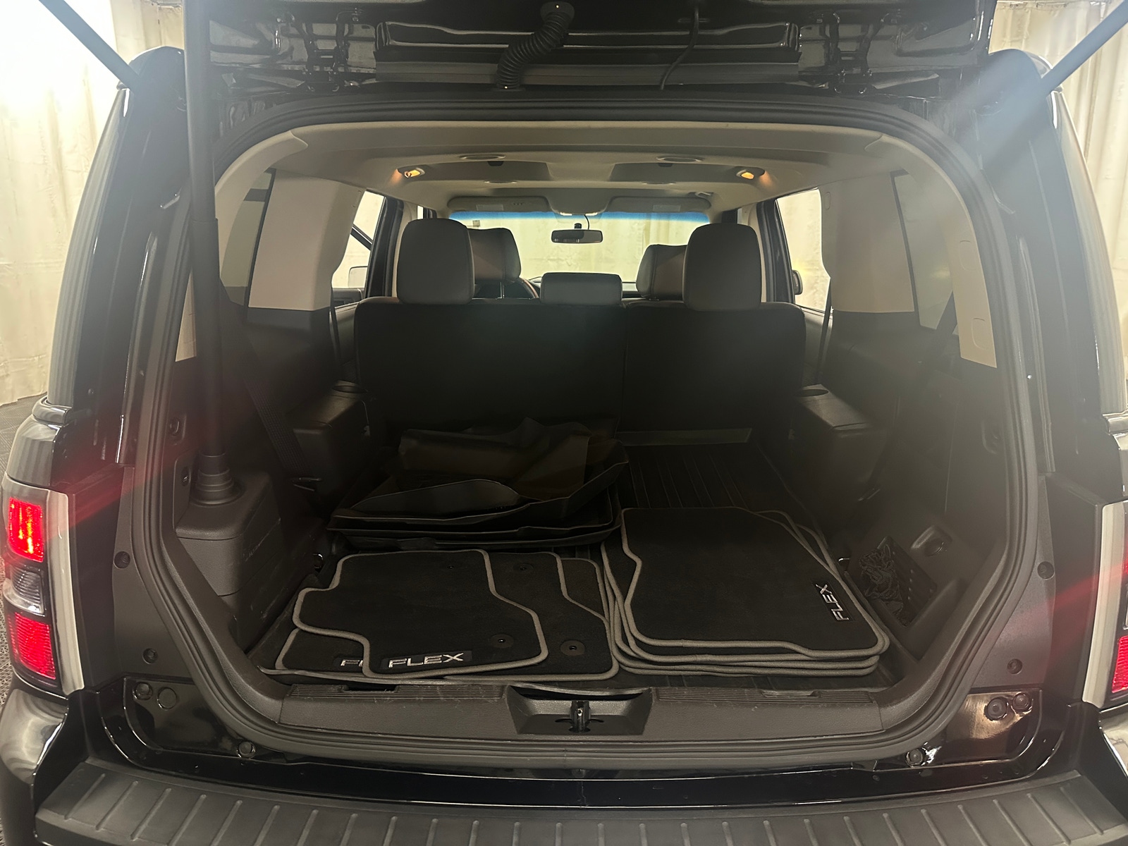 Thumbnail: 2019 Ford Flex - 7