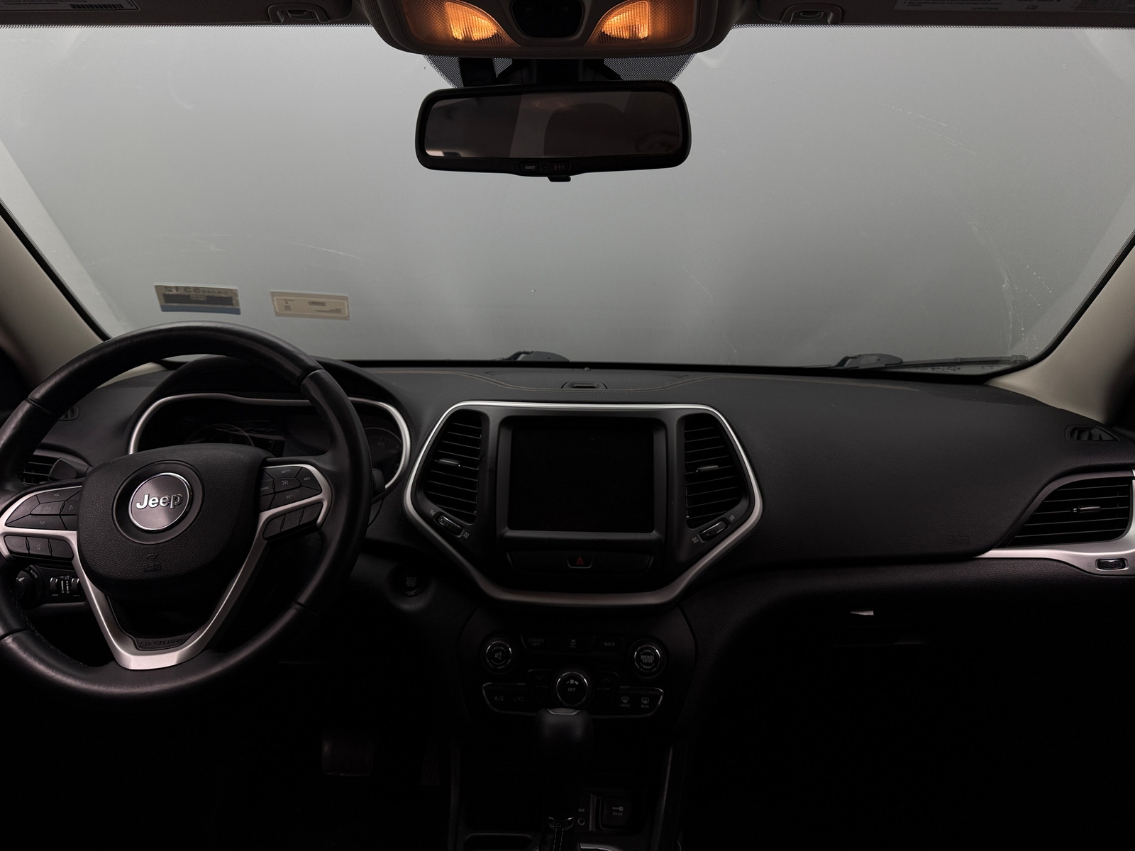 Thumbnail: 2018 Jeep Cherokee - 3