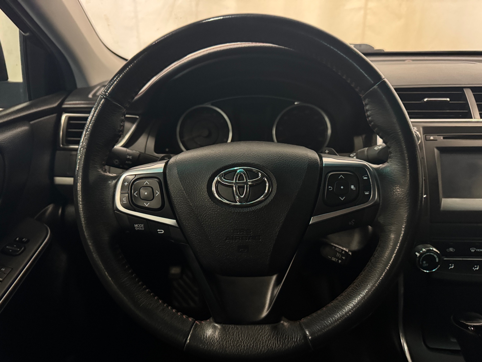 Thumbnail: 2017 Toyota Camry - 5