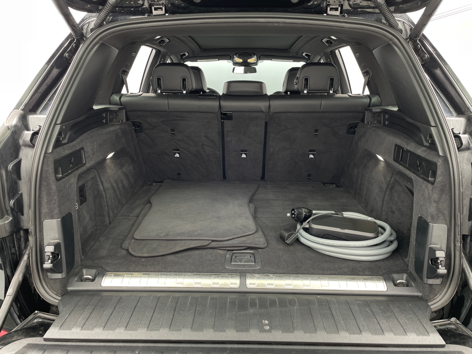 Thumbnail: 2025 BMW X5 - 6