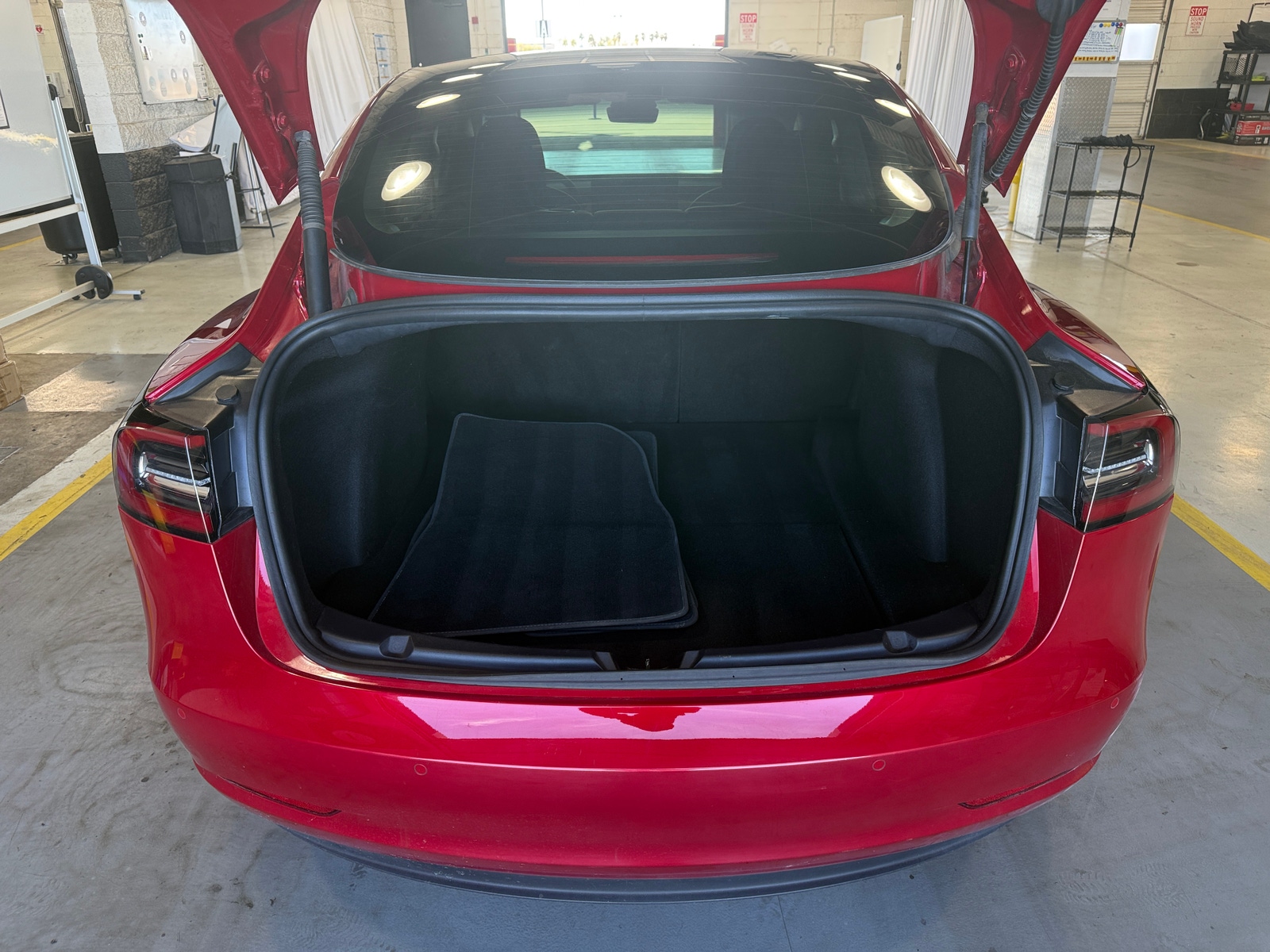 Thumbnail: 2022 Tesla Model 3 - 6