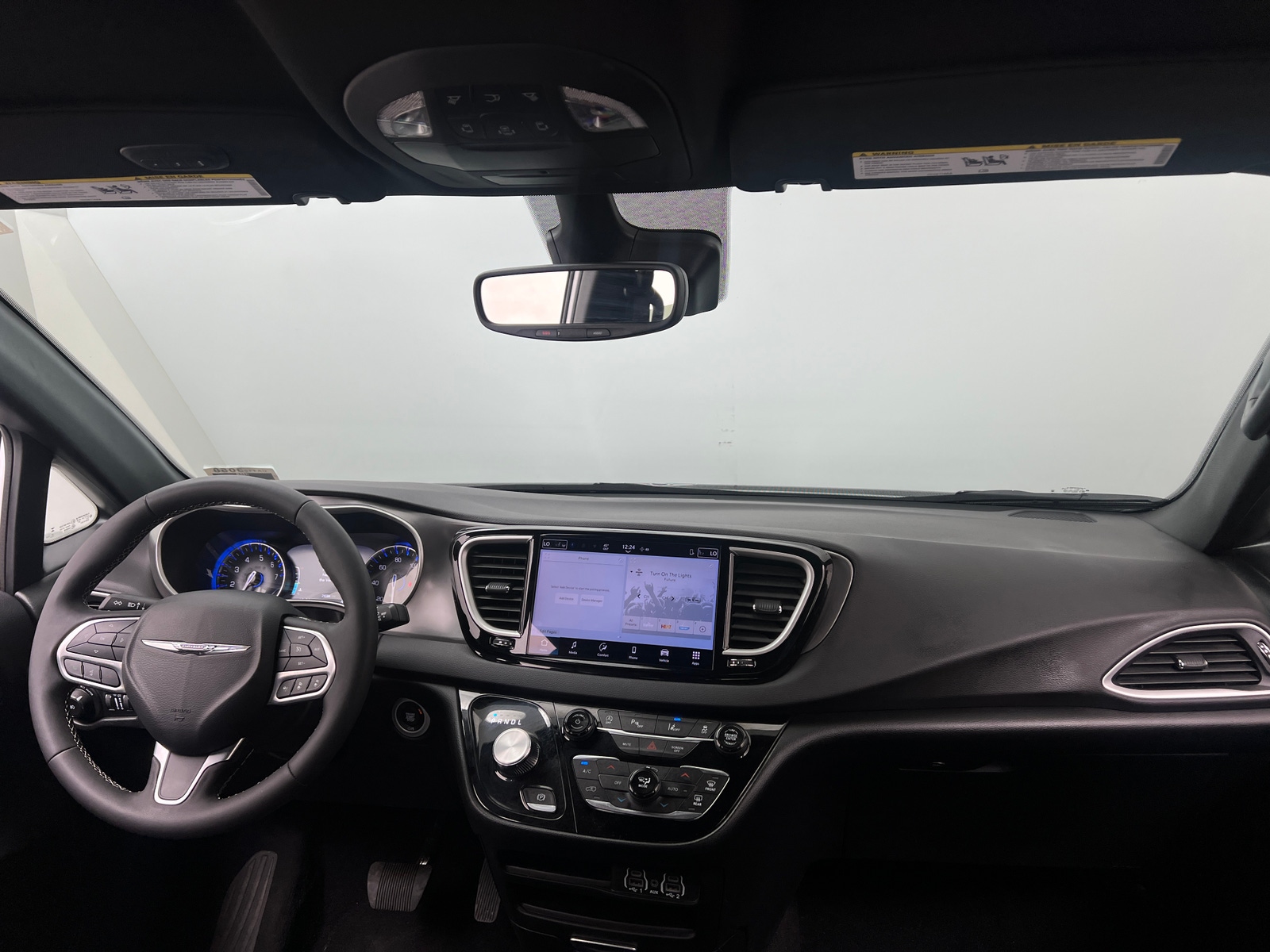 Thumbnail: 2025 Chrysler Pacifica - 2