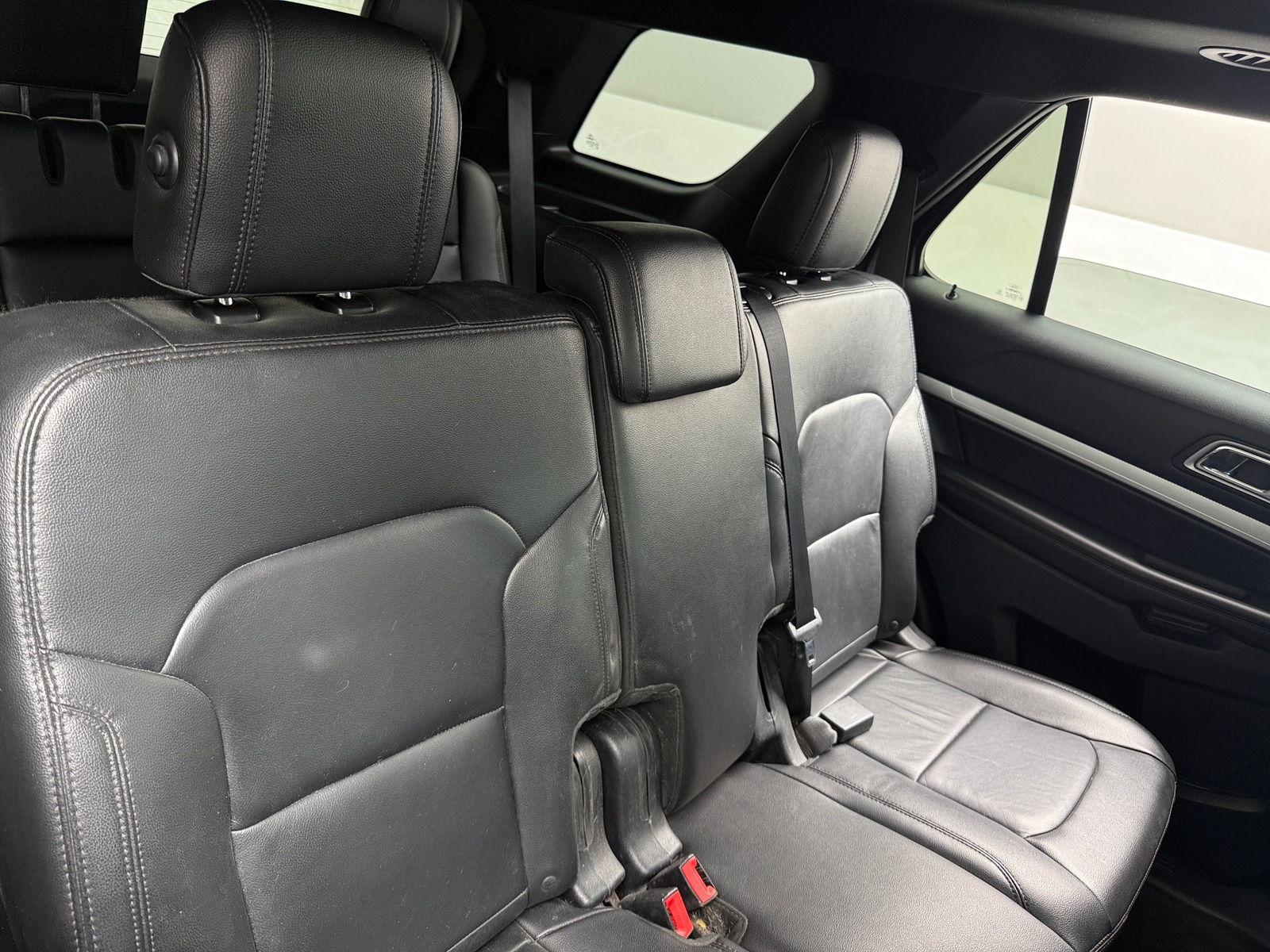 Thumbnail: 2016 Ford Explorer - 5