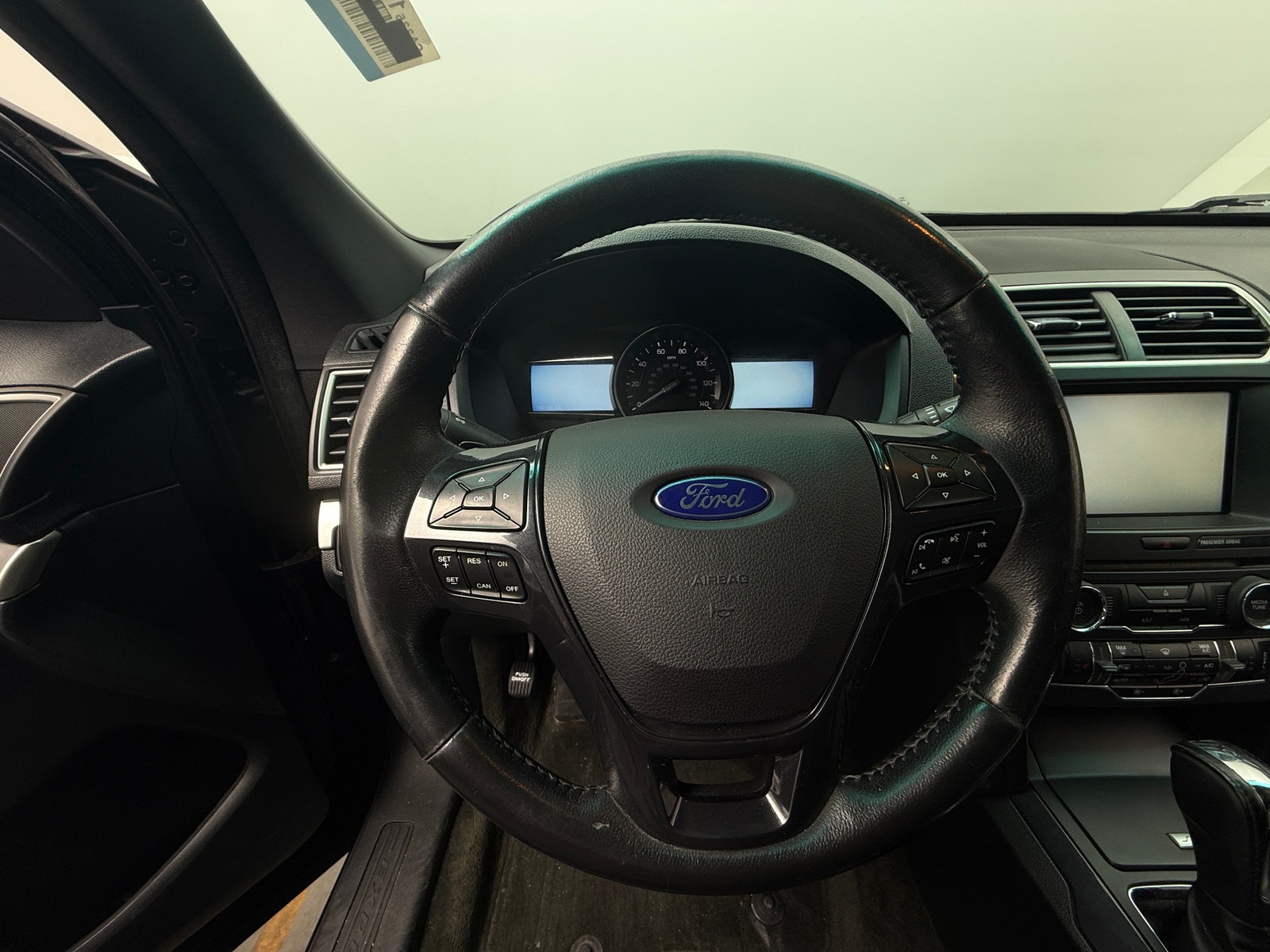 Thumbnail: 2016 Ford Explorer - 4