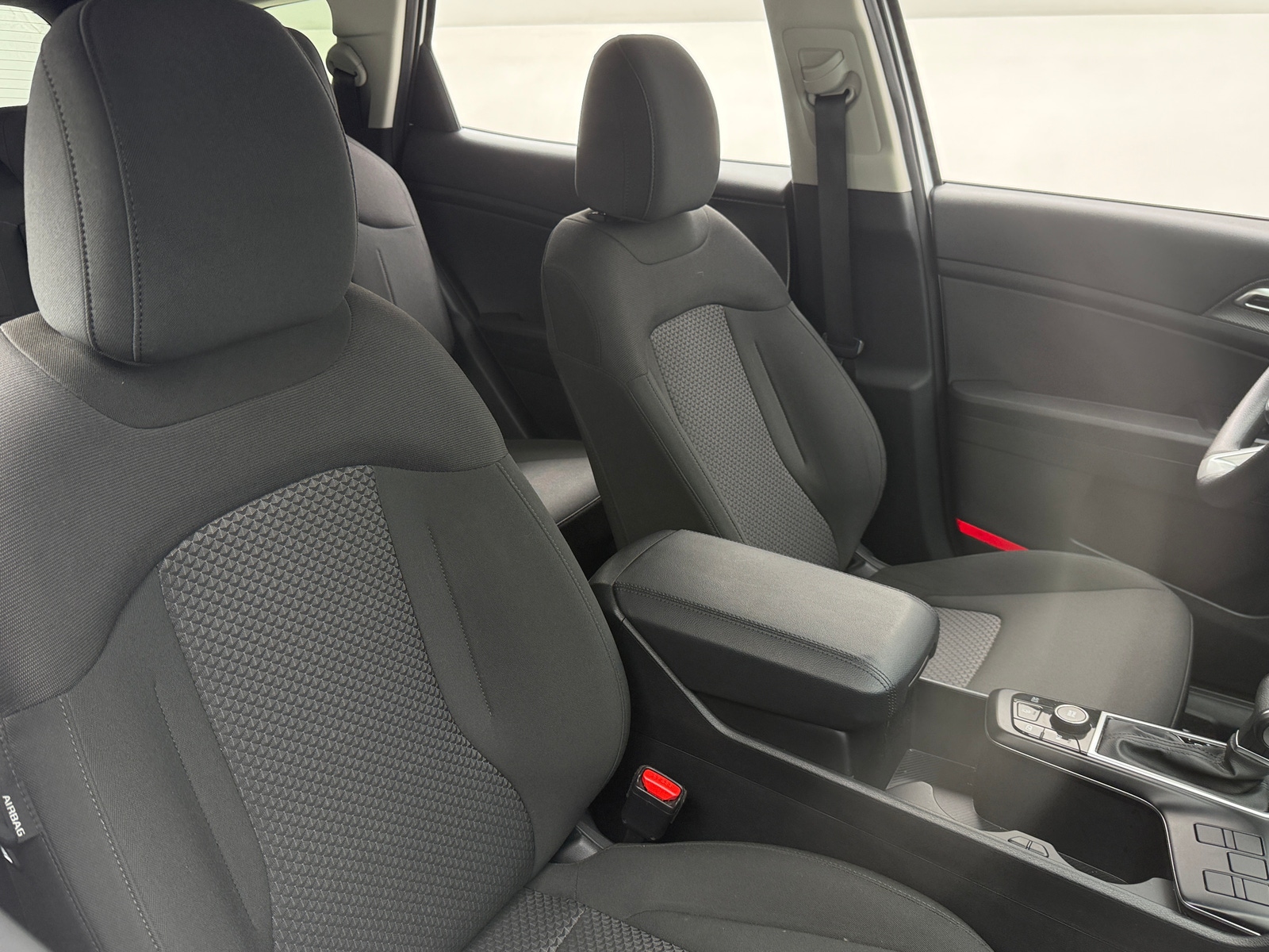 Thumbnail: 2025 Kia Sportage - 2