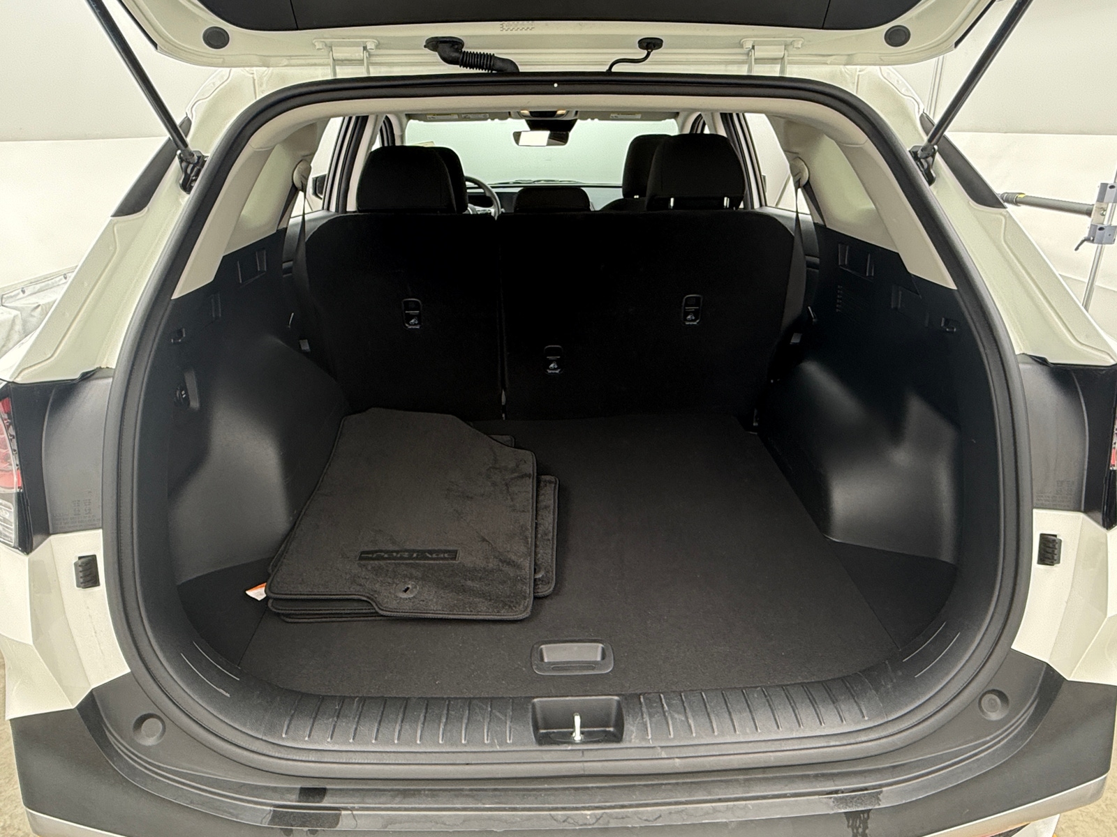 Thumbnail: 2025 Kia Sportage - 7