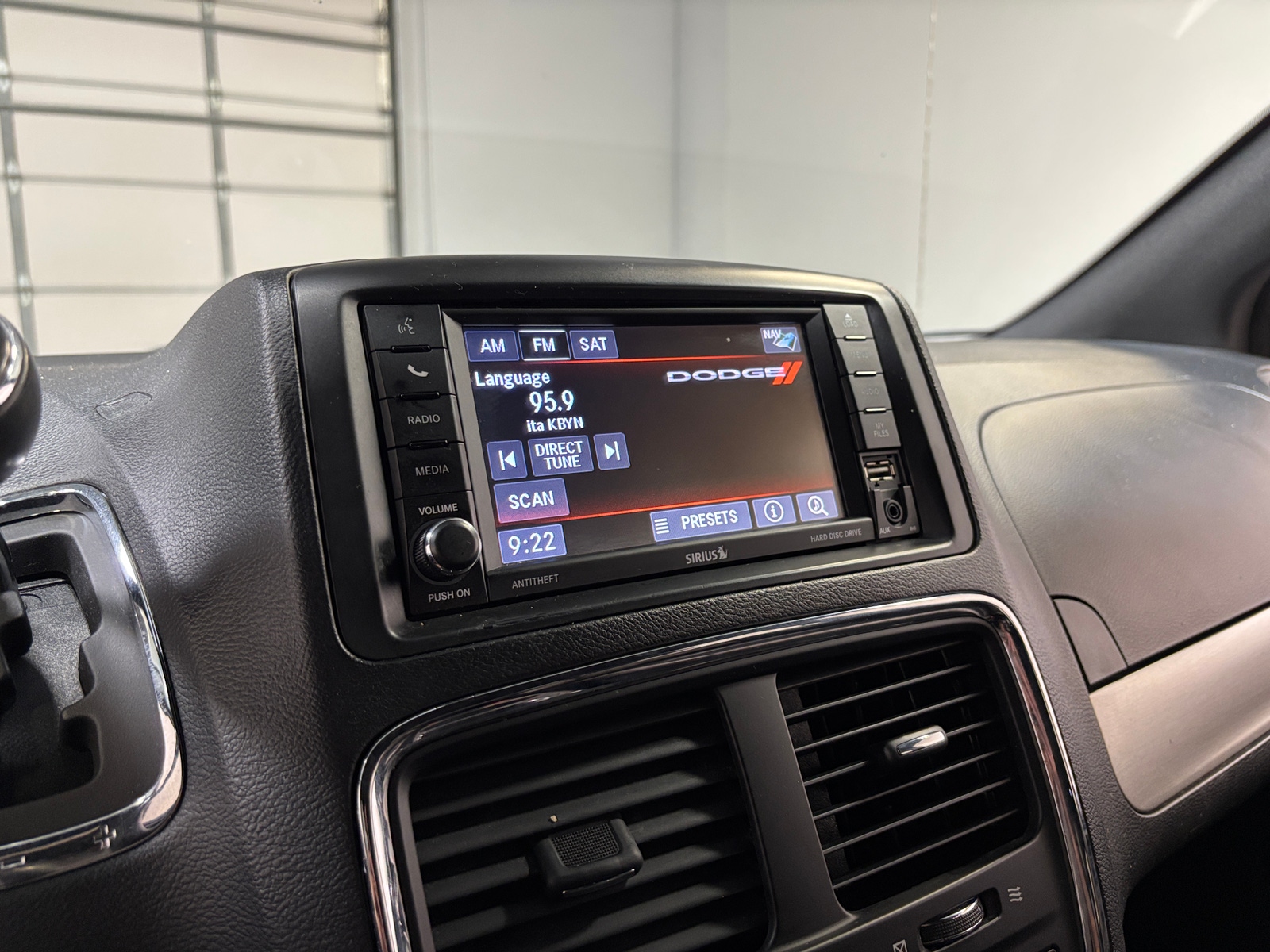 Thumbnail: 2019 Dodge Grand Caravan - 3