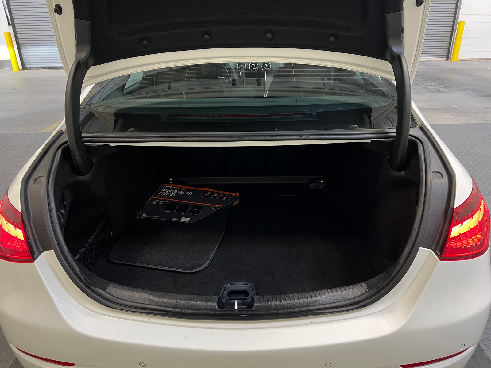 Thumbnail: 2024 Mercedes-Benz C-Class - 6