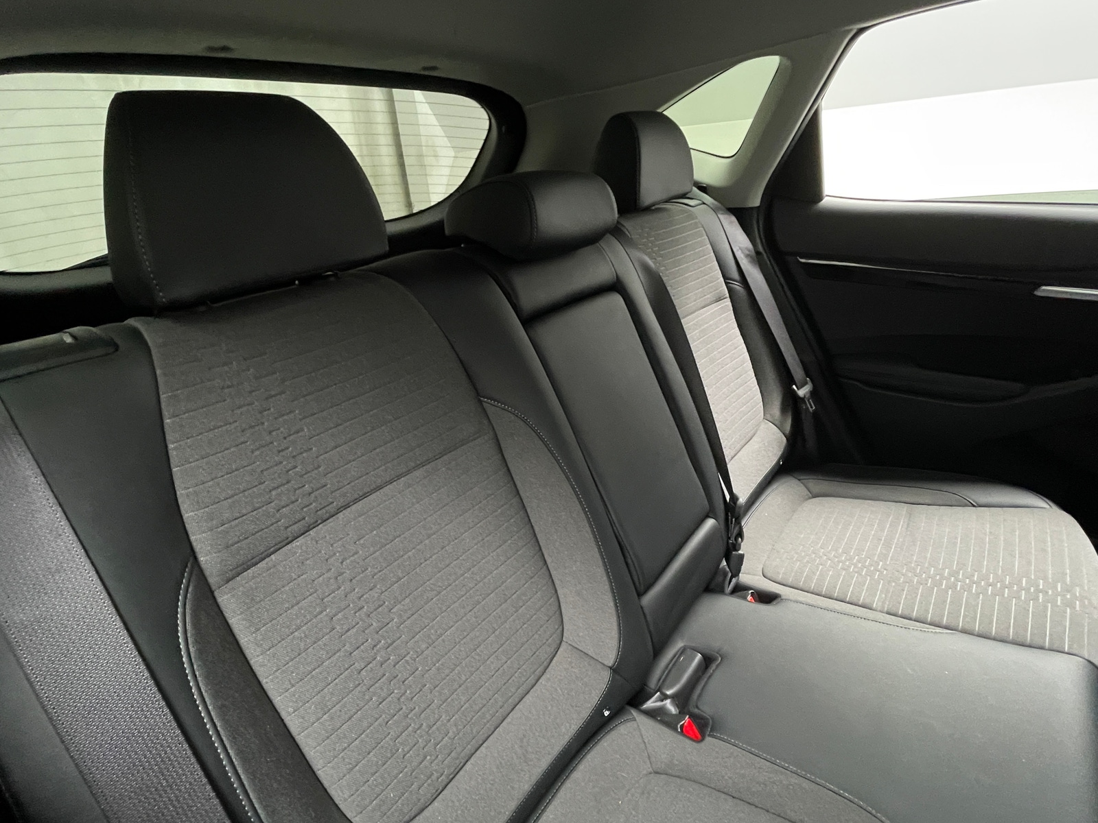 Thumbnail: 2023 Kia Seltos - 6