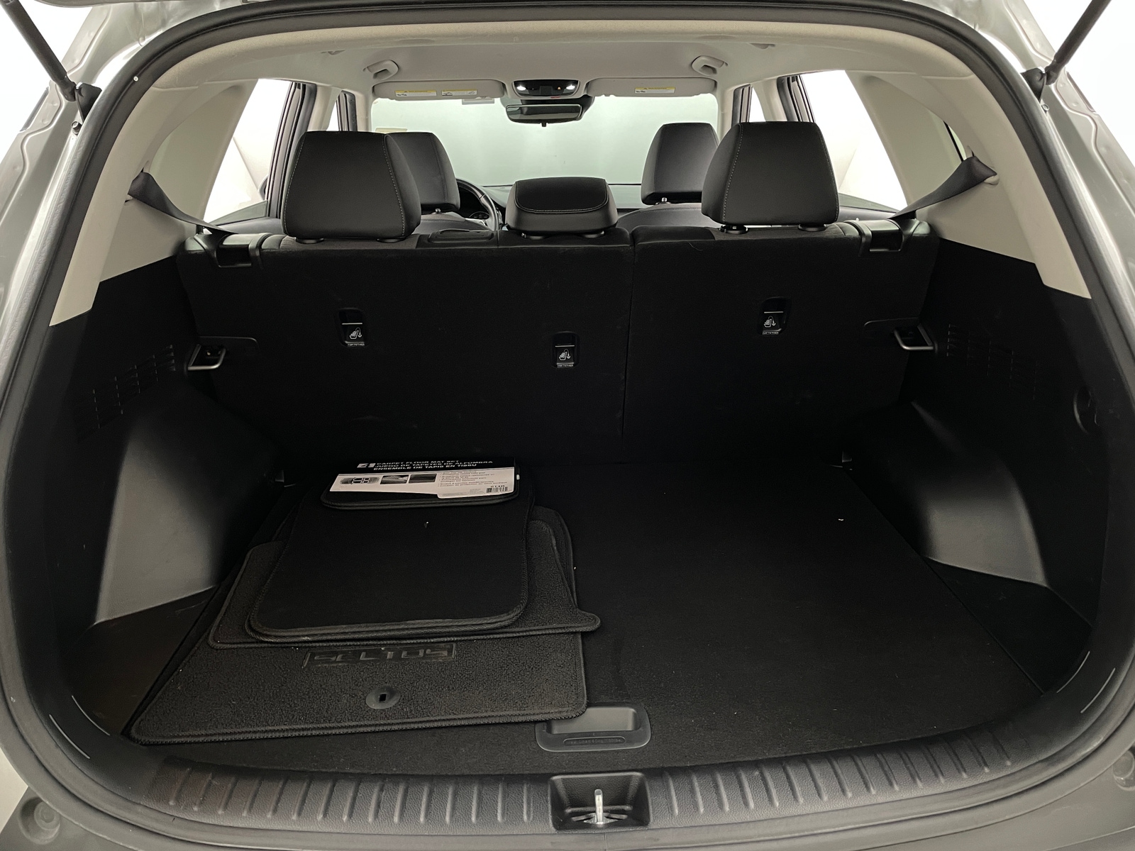 Thumbnail: 2023 Kia Seltos - 7