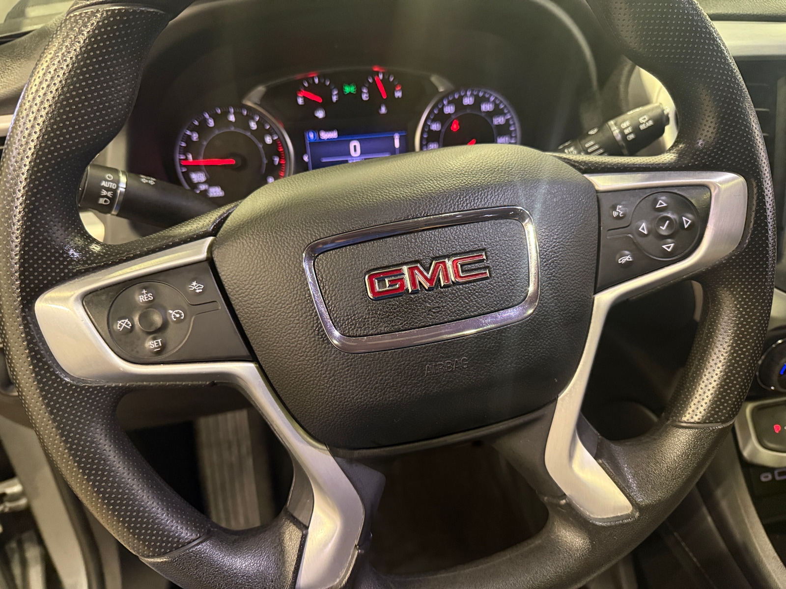 Thumbnail: 2023 GMC Acadia - 5