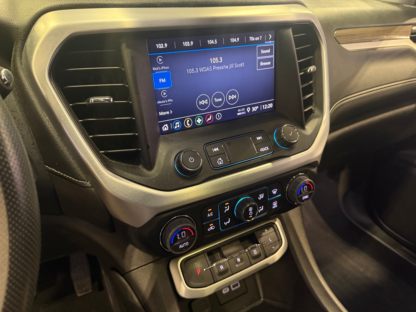 Thumbnail: 2023 GMC Acadia - 4