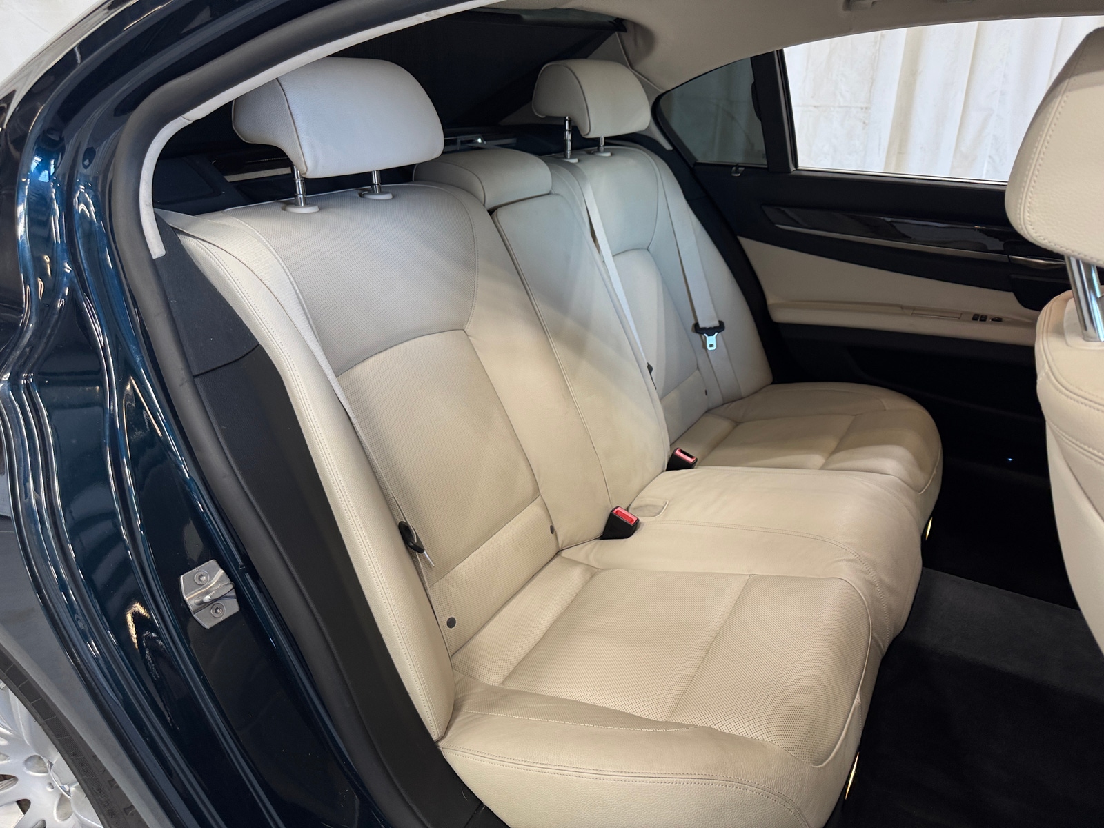 Thumbnail: 2013 BMW 7 Series - 5