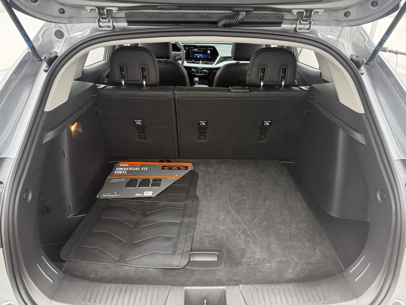 Thumbnail: 2025 Chevrolet Trax - 7