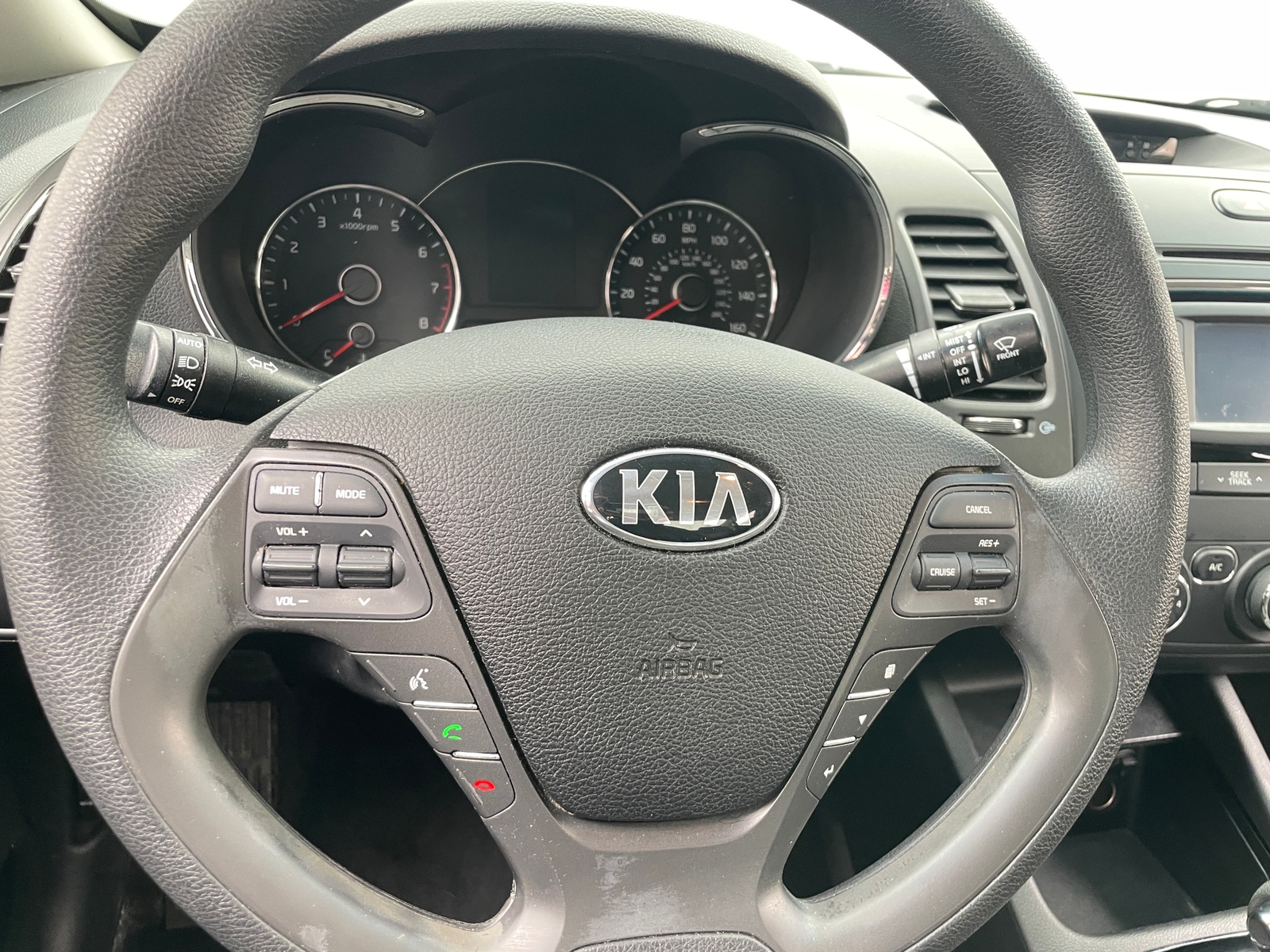 Thumbnail: 2017 Kia Forte - 5