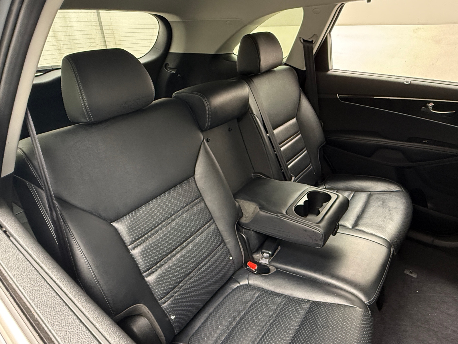 Thumbnail: 2017 Kia Sorento - 5