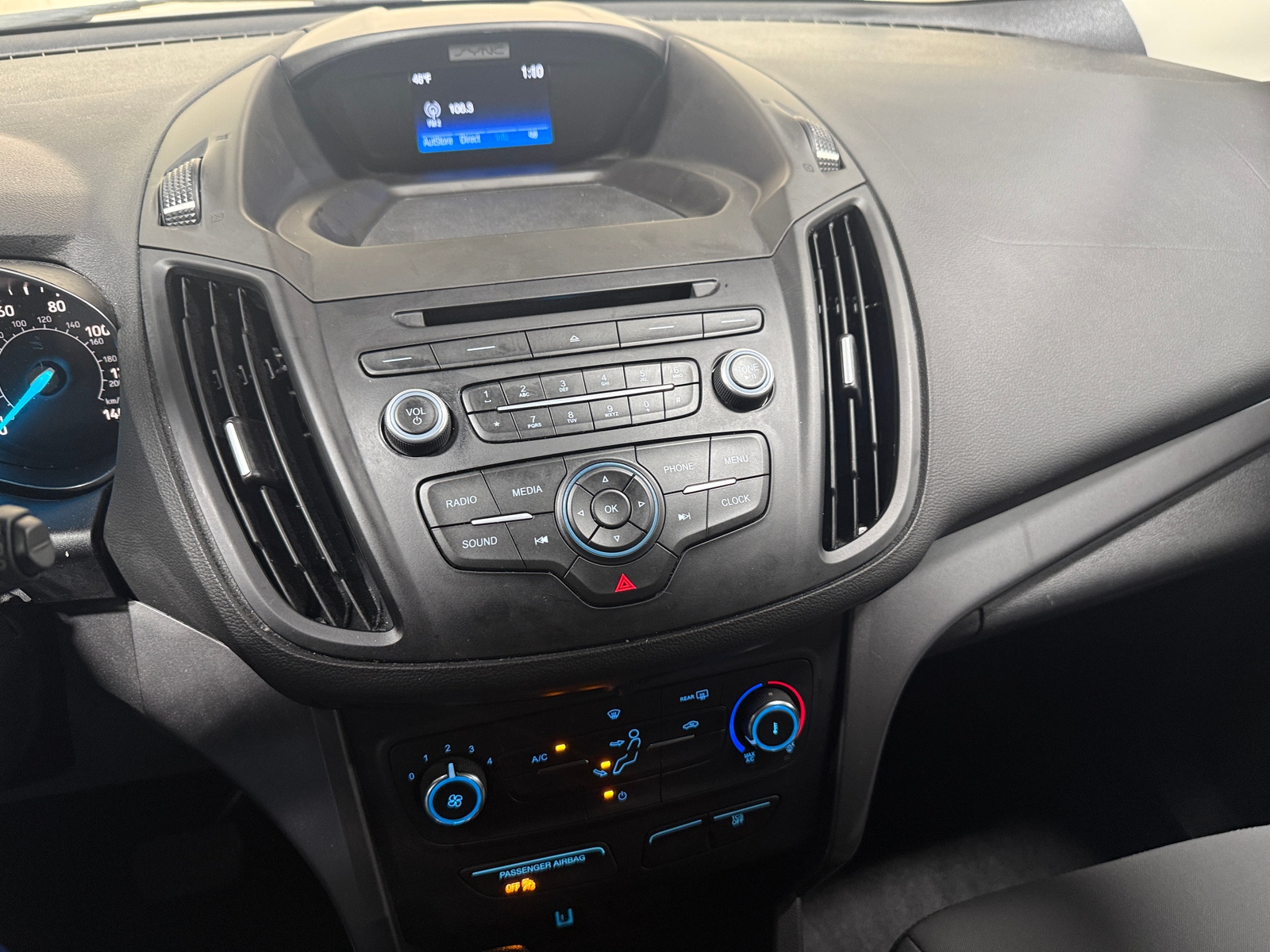 Thumbnail: 2017 Ford Escape - 4