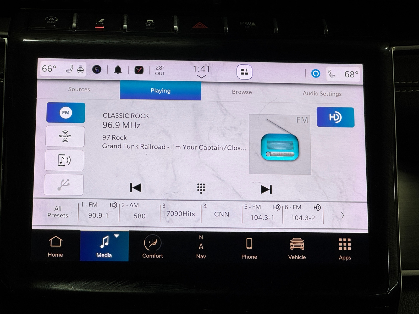 Thumbnail: 2023 Jeep Grand Cherokee - 3