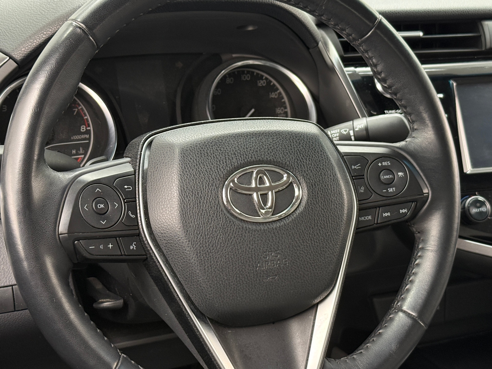 Thumbnail: 2018 Toyota Camry - 4