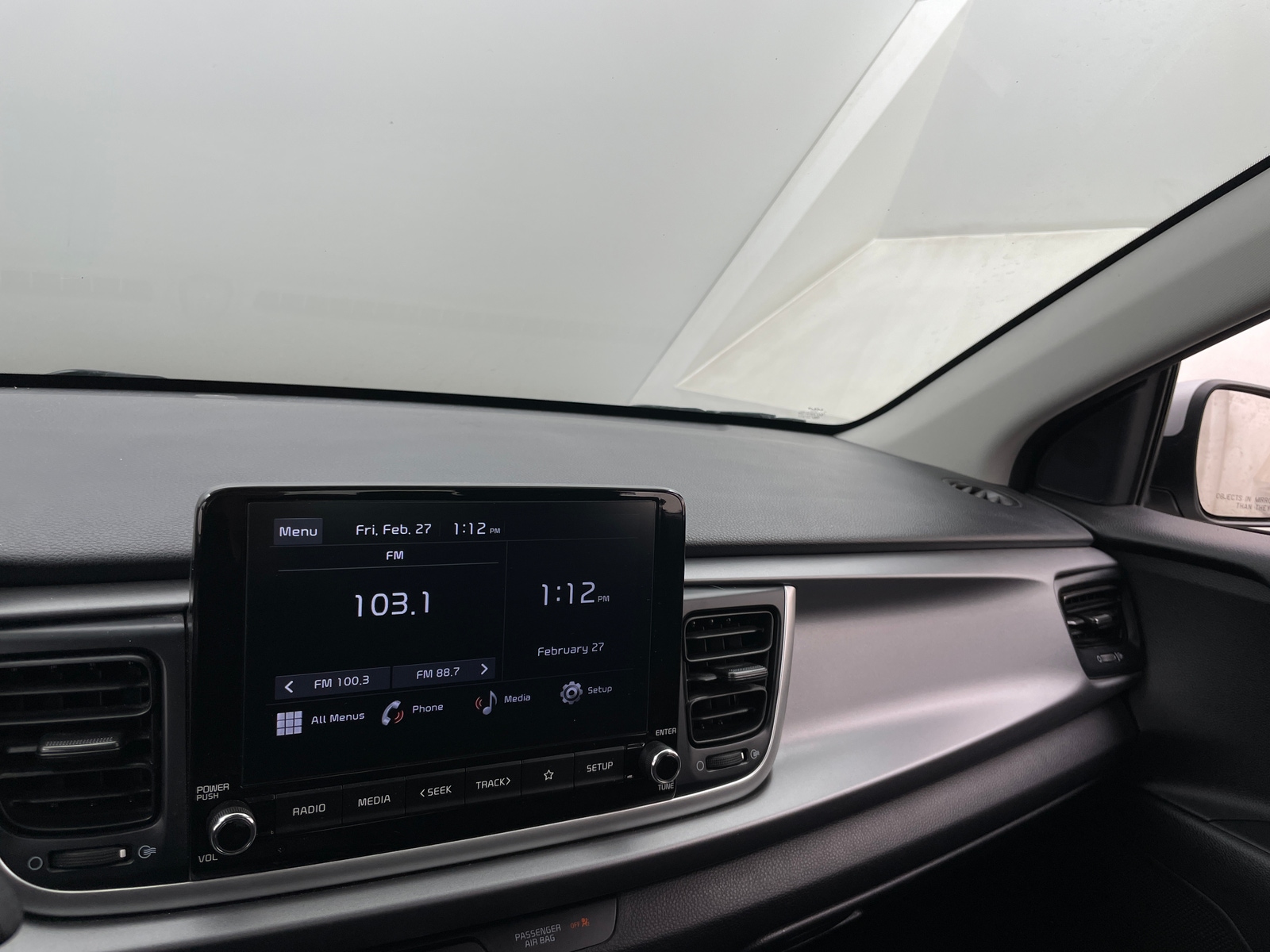 Thumbnail: 2023 Kia Rio - 4