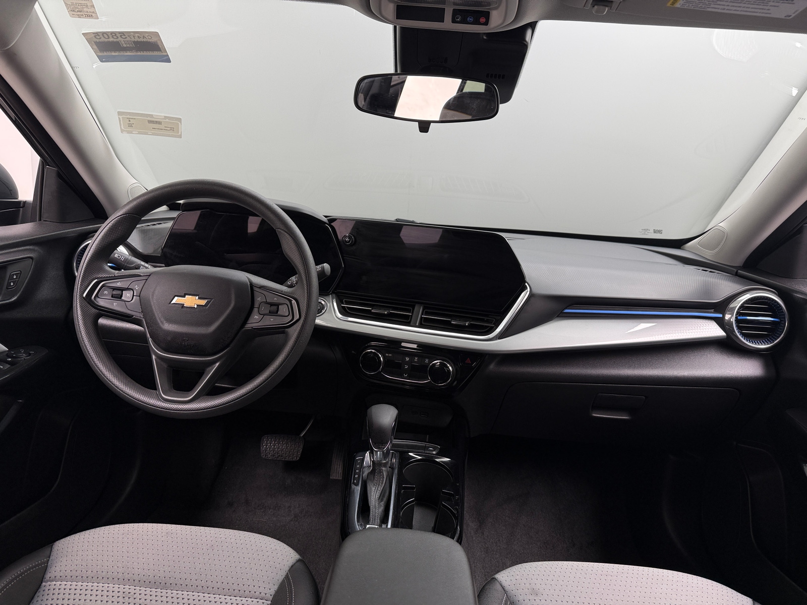 Thumbnail: 2025 Chevrolet Trax - 3