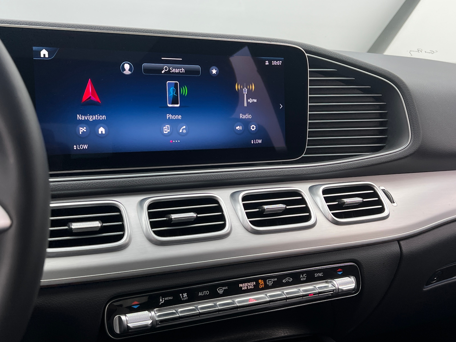 Thumbnail: 2024 Mercedes-Benz GLE - 3