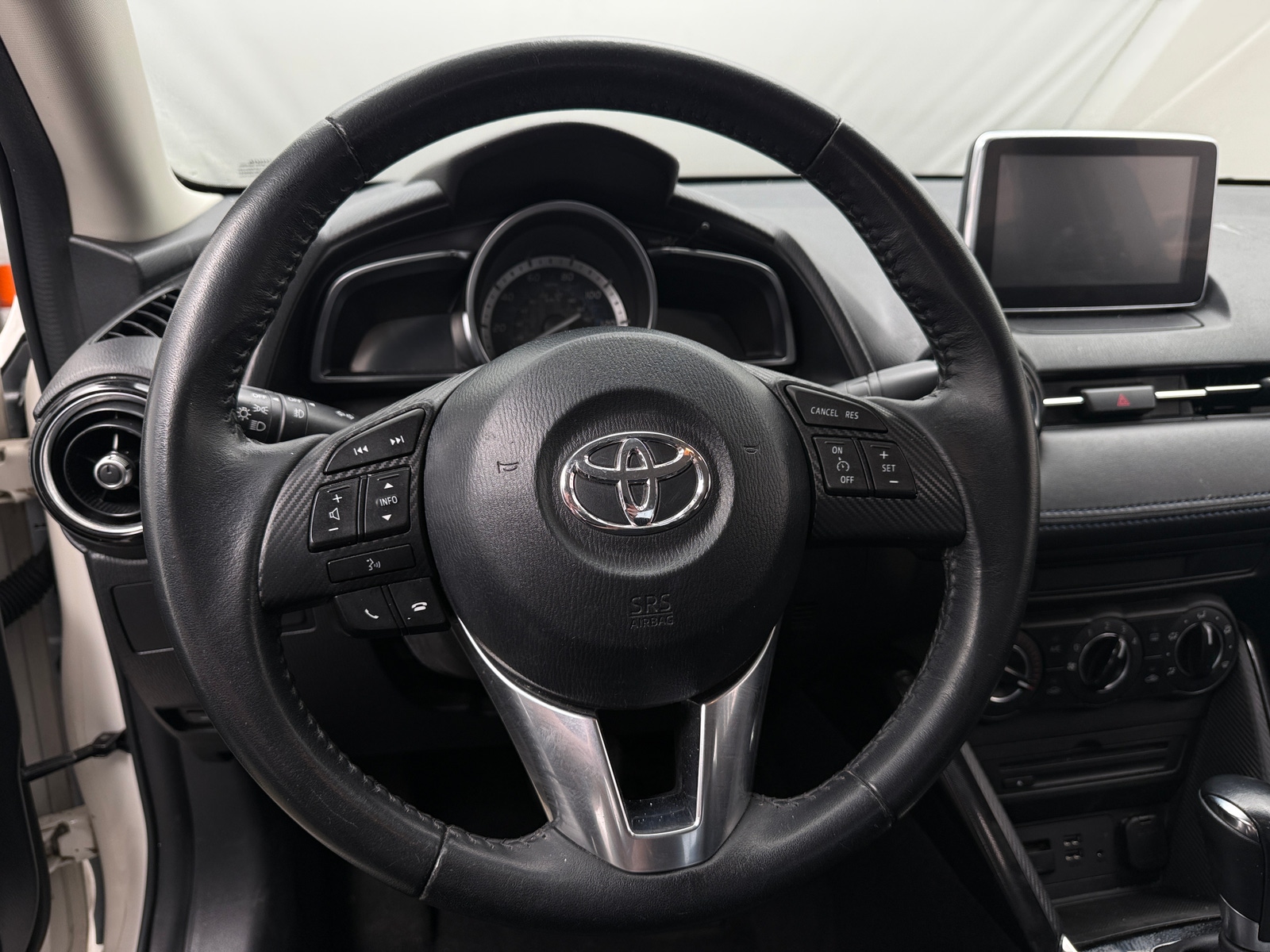 Thumbnail: 2017 Toyota Yaris iA - 5