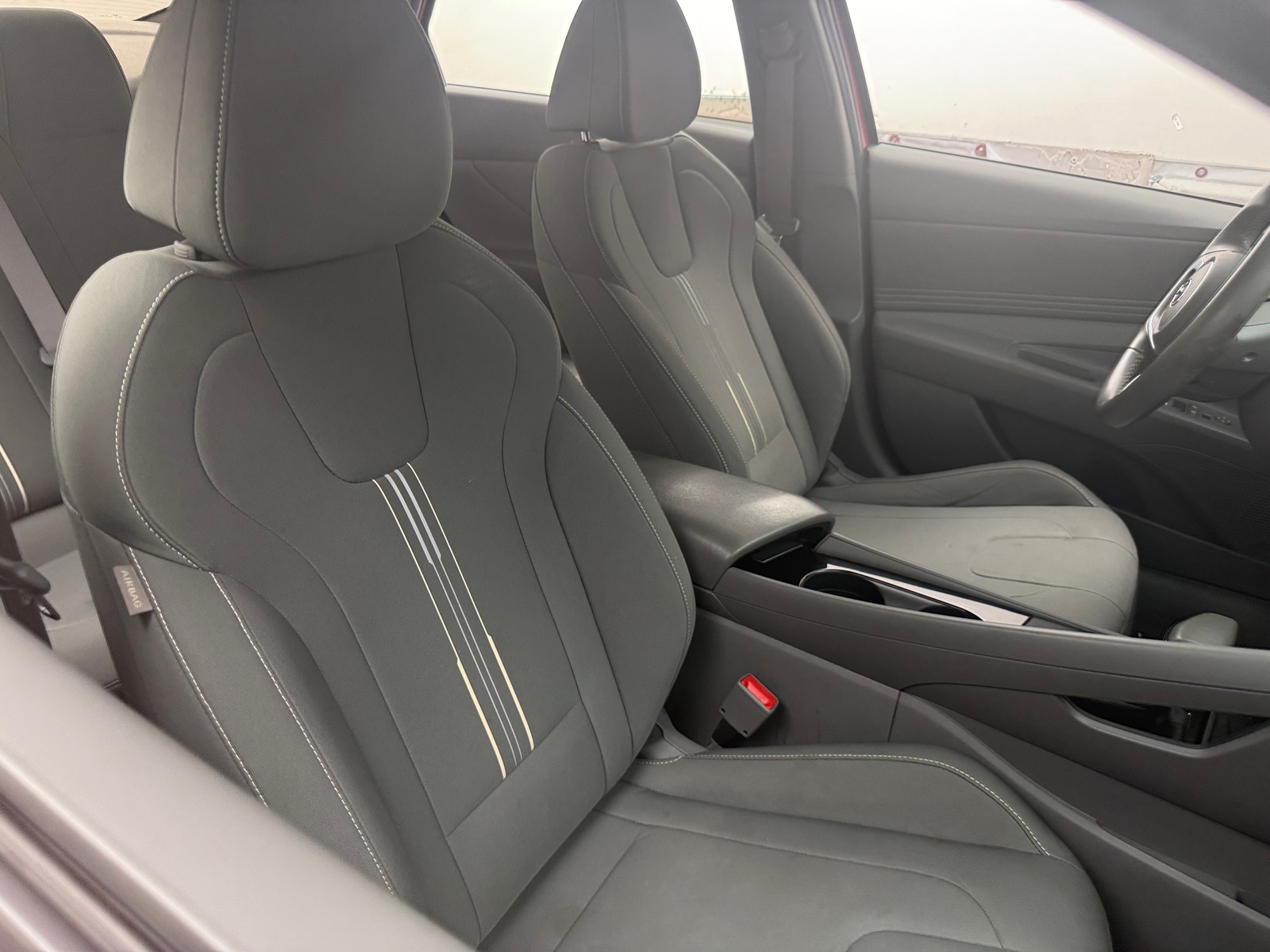 Thumbnail: 2022 Hyundai Elantra - 2