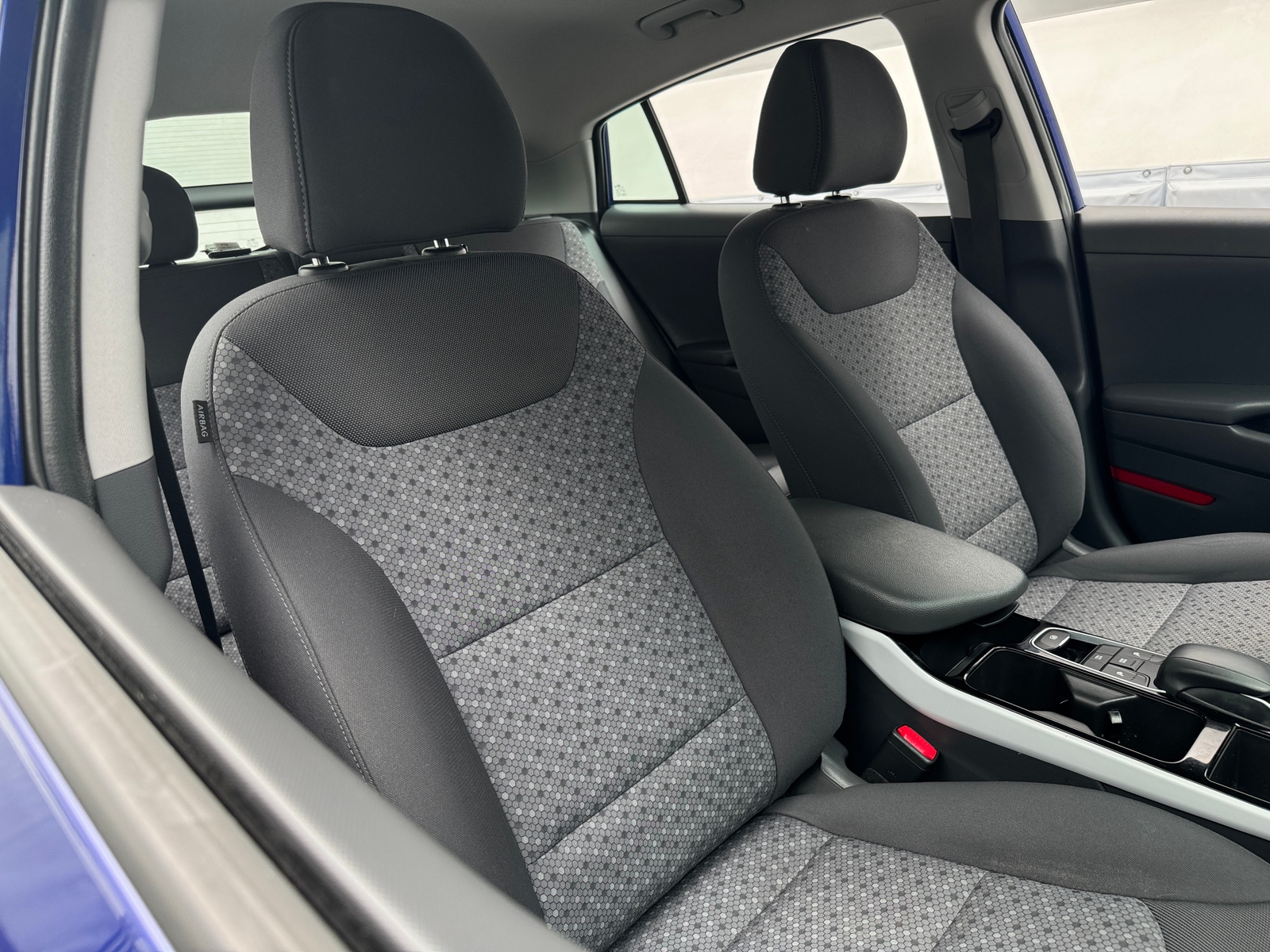 Thumbnail: 2019 Hyundai Ioniq - 2