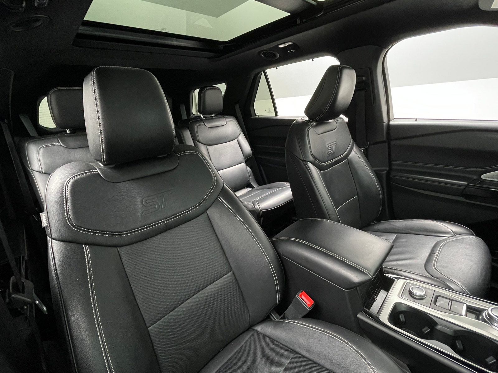 Thumbnail: 2022 Ford Explorer - 2