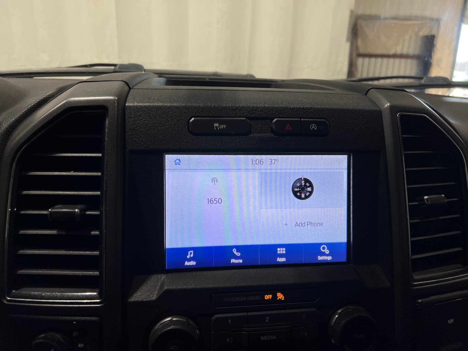 Thumbnail: 2020 Ford Econoline - 4