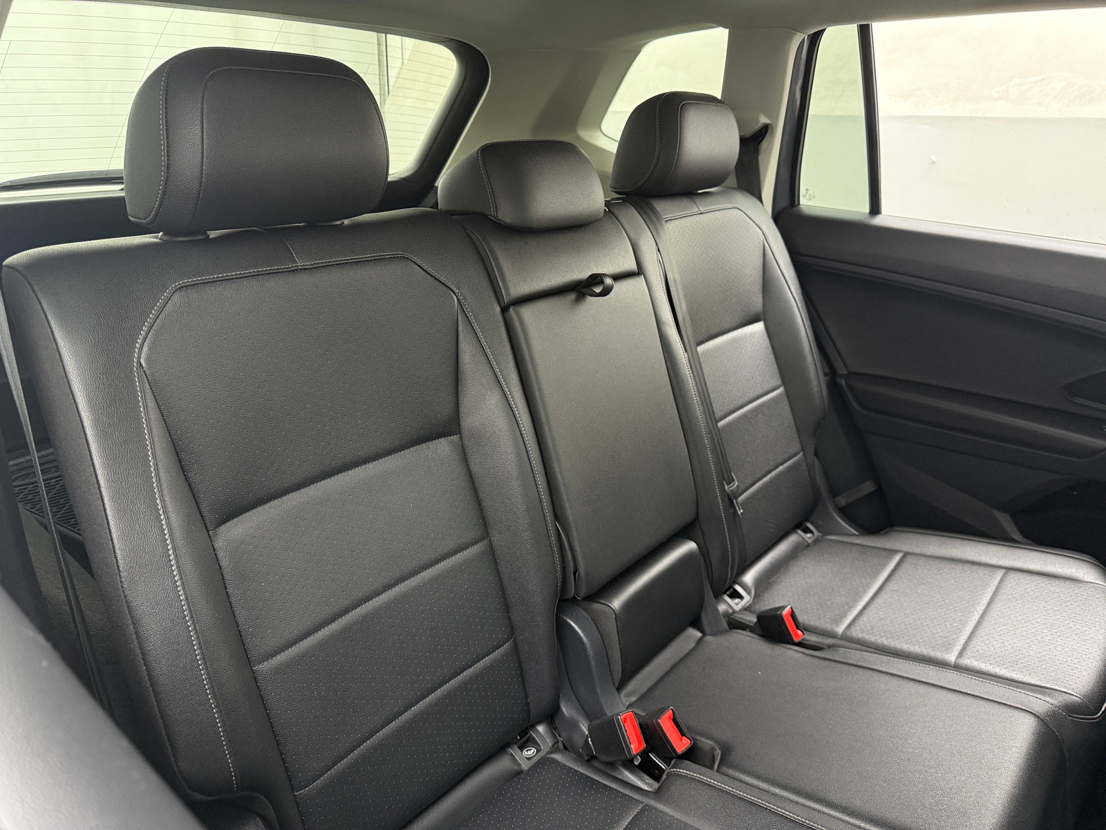 Thumbnail: 2020 Volkswagen Tiguan - 5