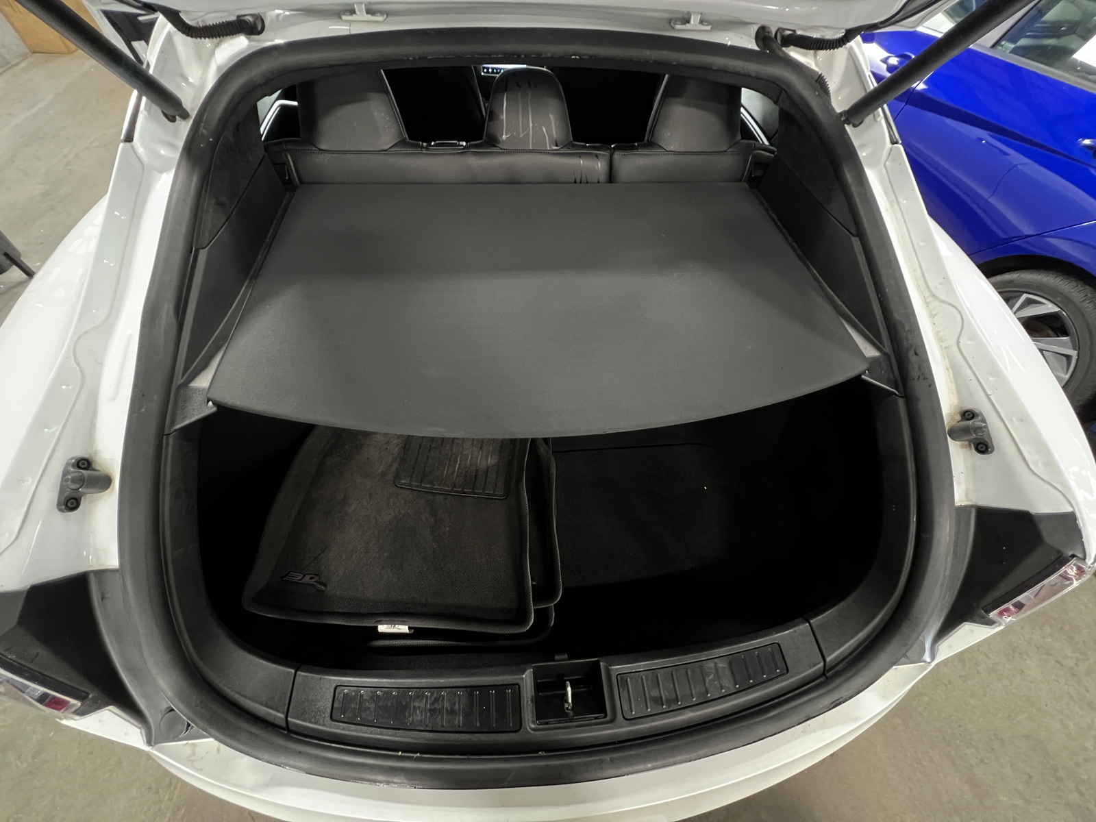 Thumbnail: 2019 Tesla Model S - 6