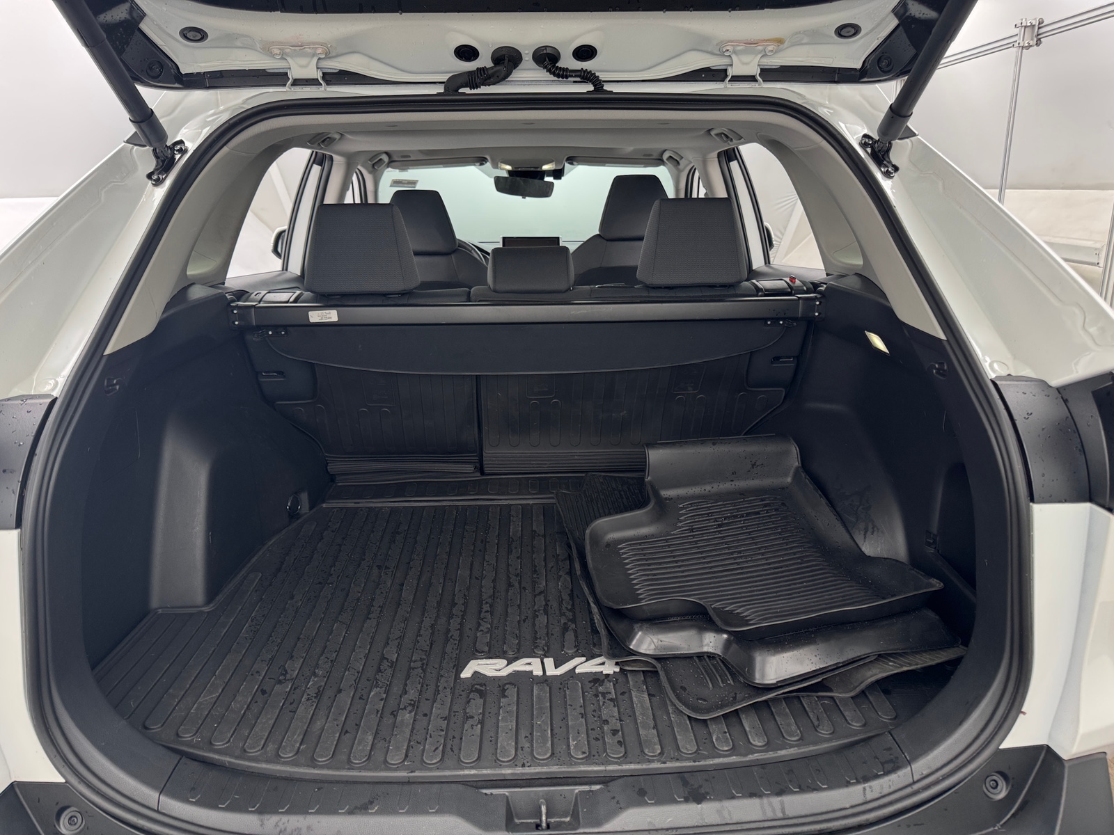 Thumbnail: 2025 Toyota RAV4 - 7