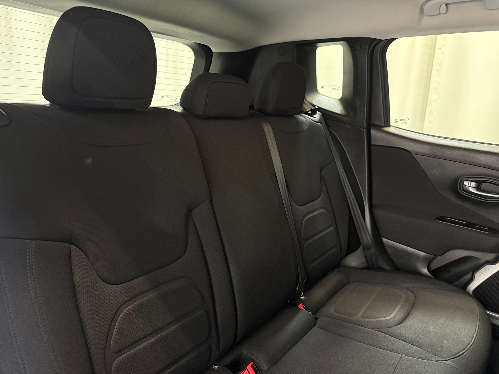 Thumbnail: 2018 Jeep Renegade - 6